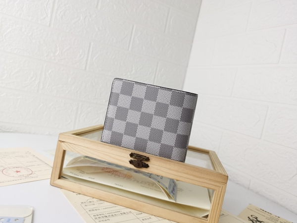 LVコピーウォレット背面デザイン